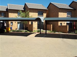 2 Bed Duplex in Rooihuiskraal North