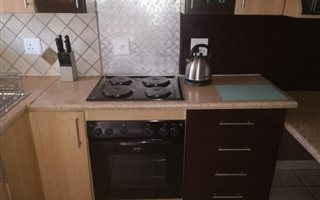 2 Bedroom Townhouse in Vanderbijlpark SE