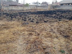 942 m² Land available in Dersley