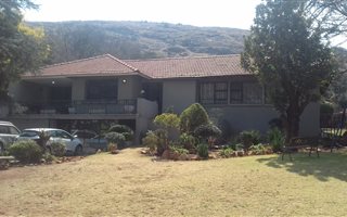 4 Bedroom House in Cyrildene
