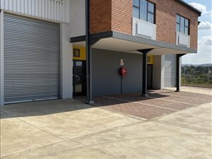 180 m² Industrial space in Cornubia