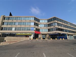 1600 m² Office Space in Northcliff