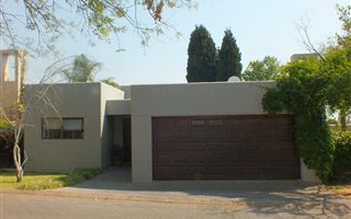 3 Bedroom House in Cedar Lakes