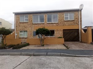 6 Bed House in Silvertown