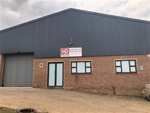 800 m² Commercial space in Riverview Park