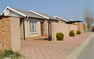 2 Bedroom House in Cosmo City