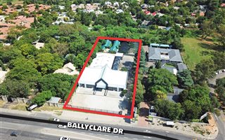1524 m² Commercial space in Bryanston