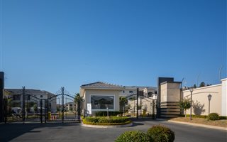2 Bedroom Apartment in Broadacres