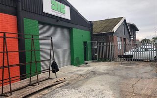 350 m² Industrial space in Paarden Eiland