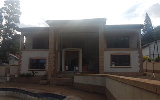 8 Bedroom House in Hatton Estate