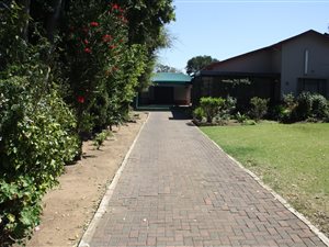 4 Bedroom House in Glencoe