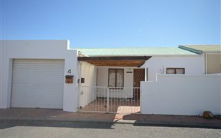 2 Bedroom House in Onverwacht