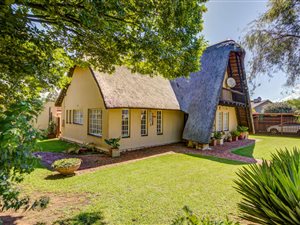 4 Bed House in Dersley