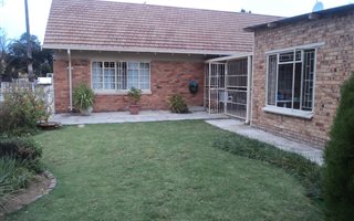 3 Bedroom House in Vierfontein