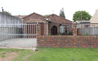 3 Bedroom House in Belmont Park