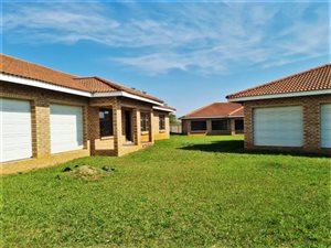 9 Bed House in Hayfields