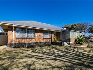 3 Bed House in Rewlatch