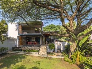 3 Bed House in Parktown North