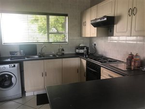 2 Bed Townhouse in Bedfordview