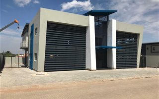 Commercial space in Bendor