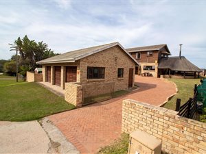 5 Bed House in Cannon Rocks