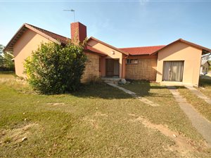 4 Bed House in Ncandu Park
