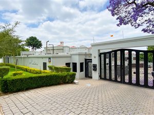 4 Bed Cluster in Bryanston