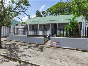 4 Bed House in Grahamstown Central
