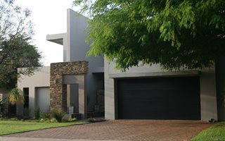 4 Bedroom House in Midfield Estate