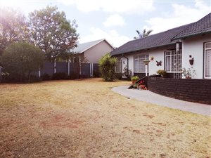 3 Bed House in Dan Pienaarville