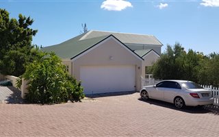 3 Bedroom House in Rome Glen