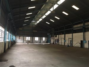 2000 m² Industrial space in Vulcania