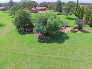 4.4 ha Farm in Zesfontein AH