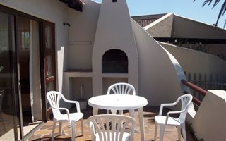 4 Bedroom House in St Francis Bay