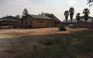 4356 m² Land available in Stilfontein