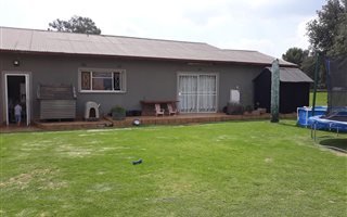 4.1 ha Farm in Wheatlands