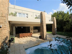 4 Bed House in Dainfern Valley
