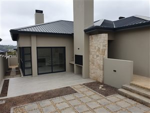 3 Bedroom Townhouse in Durbanville