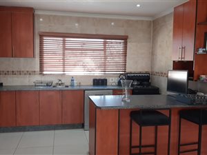 2 Bed Apartment in Bramley View