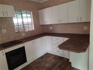 2 Bed Cluster in Vanderbijlpark CE1