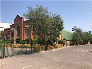 2057 m² Industrial space in Rooihuiskraal