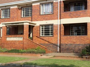 1 Bed Apartment in Selection Park