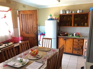 3 Bed House in Regents Park