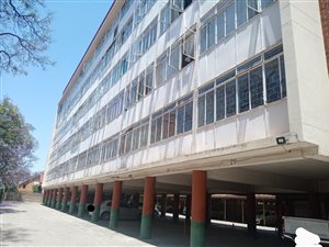 1 Bed Penthouse in Sunnyside