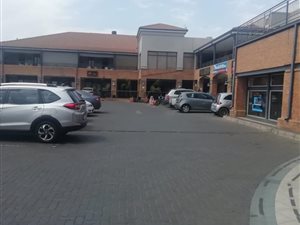 127 m² Retail Space in Nieuw Muckleneuk