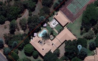 4500 m² Farm in Lyttelton Manor