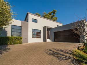 3 Bed House in Roodepoort Central