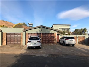 5 Bed House in Van Coller Park