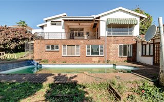 3.5 Bedroom House in Manor Gardens