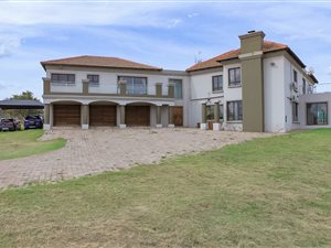 4 Bedroom House in Kyalami